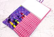 These adorable My Little Pony themed Doodlebug Crayon Wallets are the perfect gi...