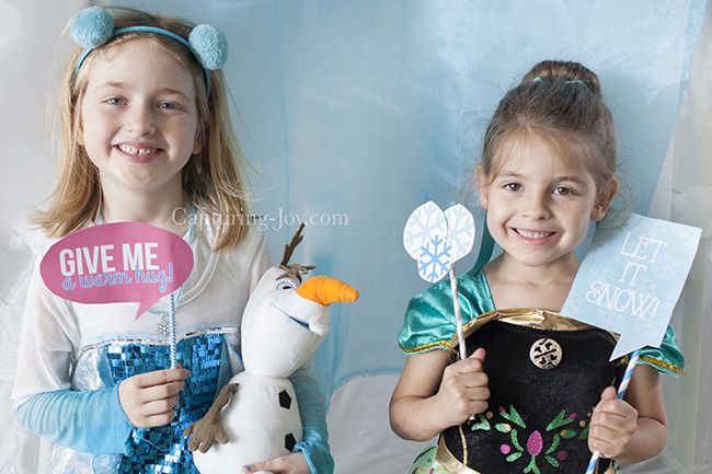 FROZEN Photo Booth Printables – Capturing Joy with Kristen Duke
